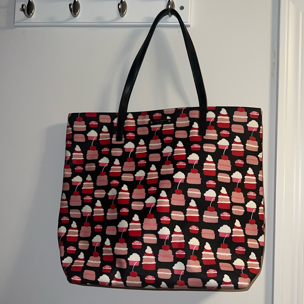 Kate Spade TAKE THE CAKE BON SHOPPER Large Tote Cupcake Bag Purse